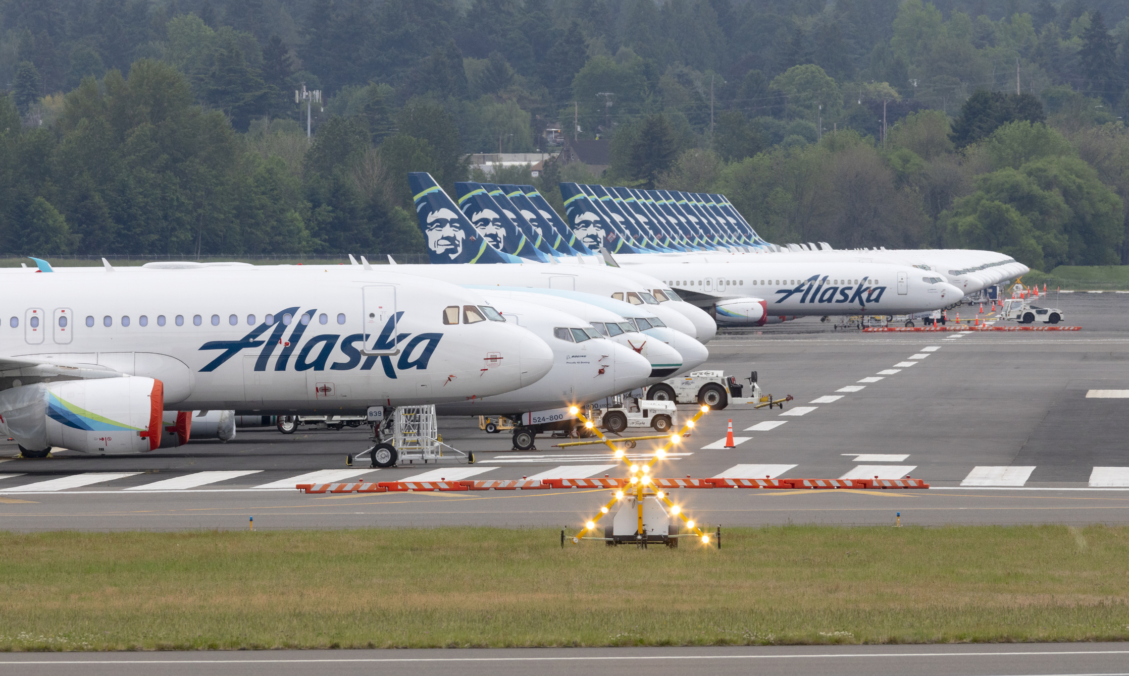 An image of Alaska Airlines after a section of fusalage detatched during a flight on 5th January 2024.